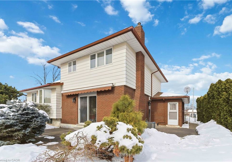 5048-stenzel-court-beamsville-ontario-40803577