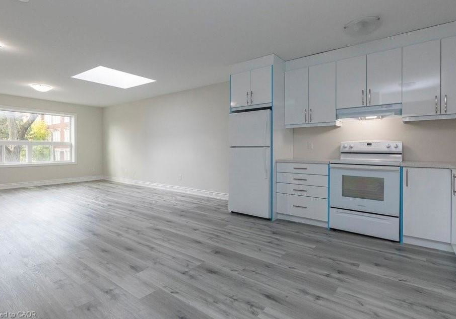 1327-main-street-e-hamilton-ontario-40803613