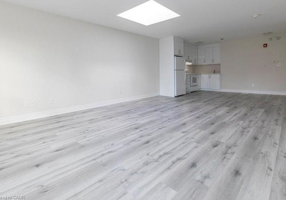 1327-main-street-e-hamilton-ontario-40803613