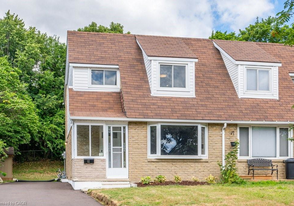 62-pepperwood-crescent-kitchener-ontario-40803635