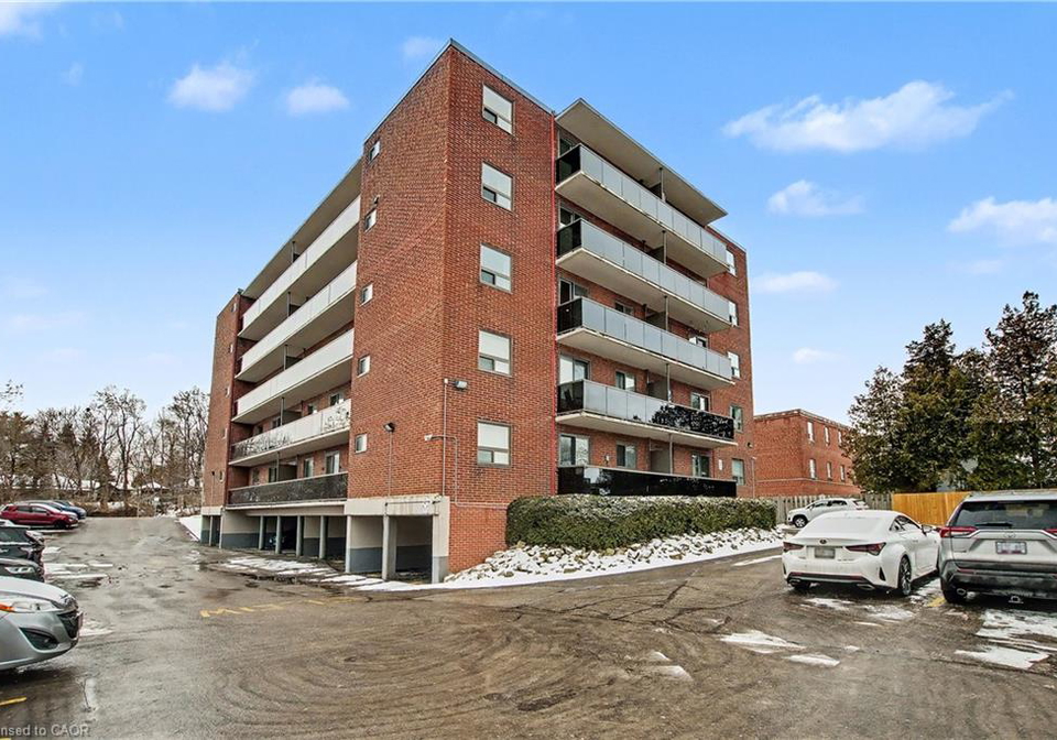 2373-king-street-hamilton-ontario-40803659