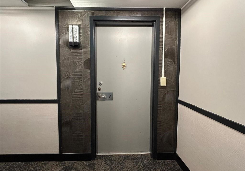 75-york-street-kitchener-ontario-40803665