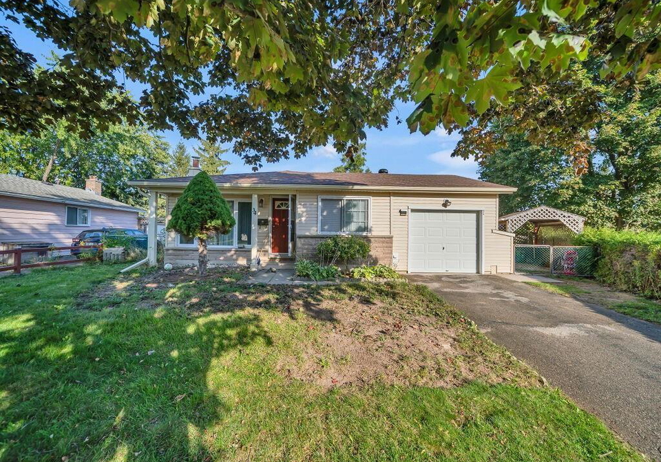 34-belwood-crescent-kitchener-ontario-40803699