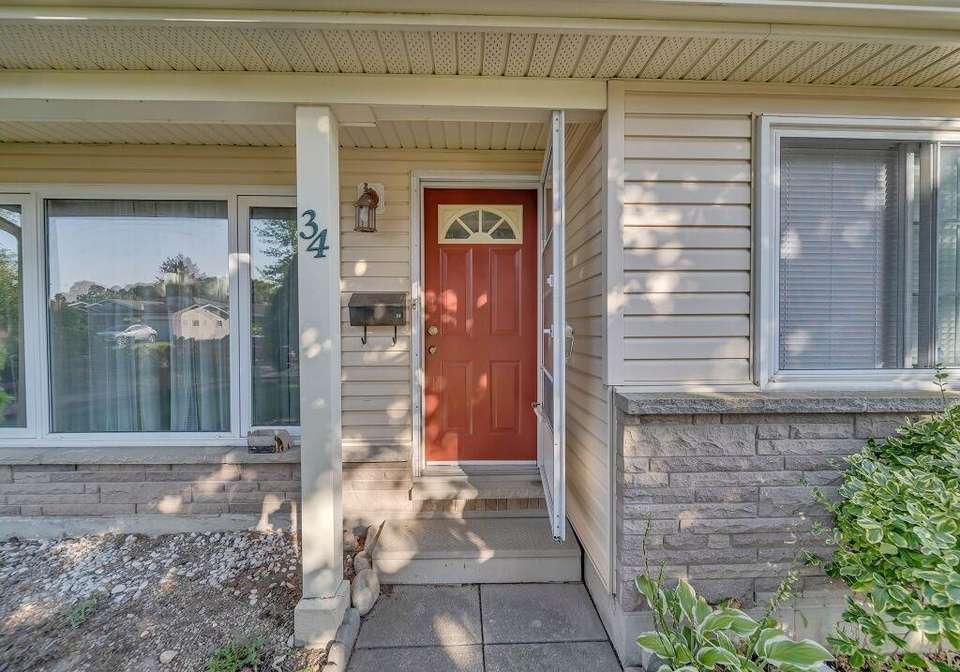 34-belwood-crescent-kitchener-ontario-40803699