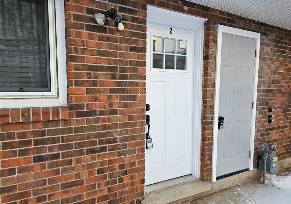 102-calmcrest-drive-kitchener-ontario-40803714