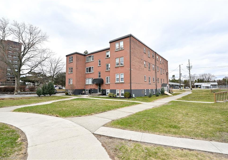 2418-new-street-burlington-ontario-40803721
