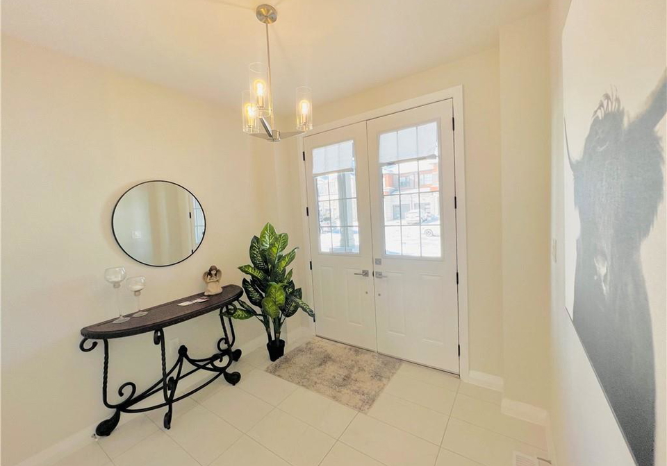 11-cherry-blossom-heights-hamilton-ontario-40803732