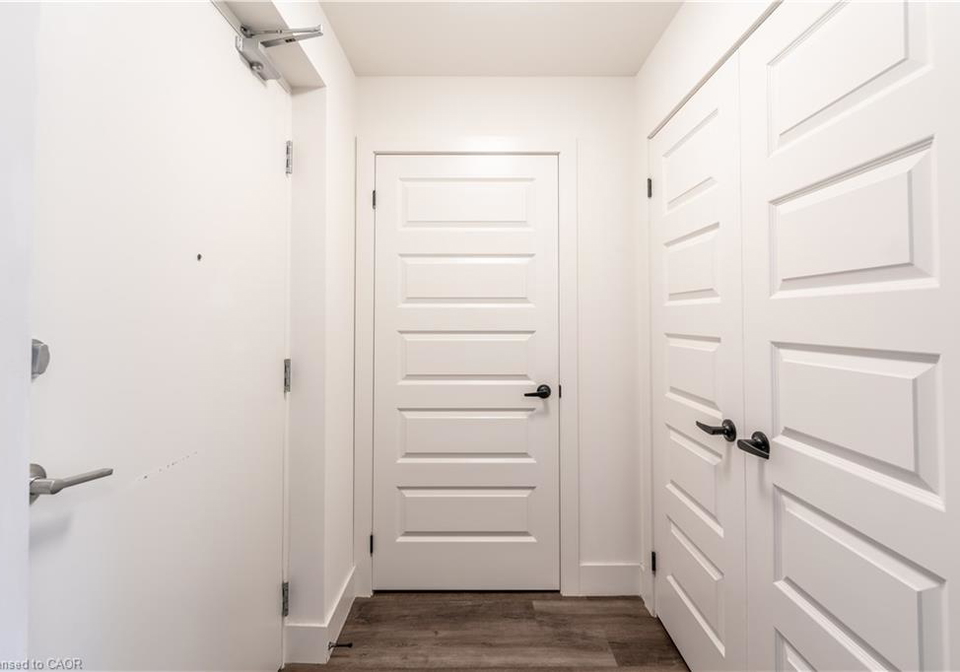 1101-lackner-place-kitchener-ontario-40803746