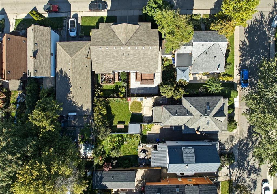 88-wood-street-e-hamilton-ontario-40803797