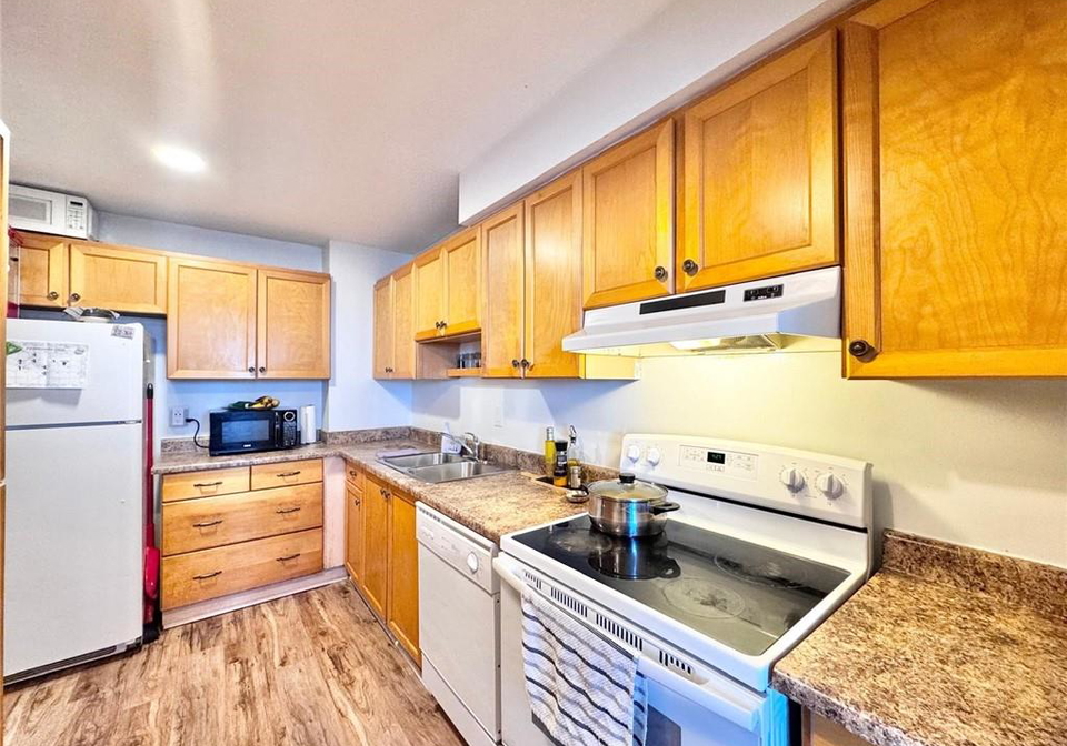 375-king-street-n-waterloo-ontario-40803819