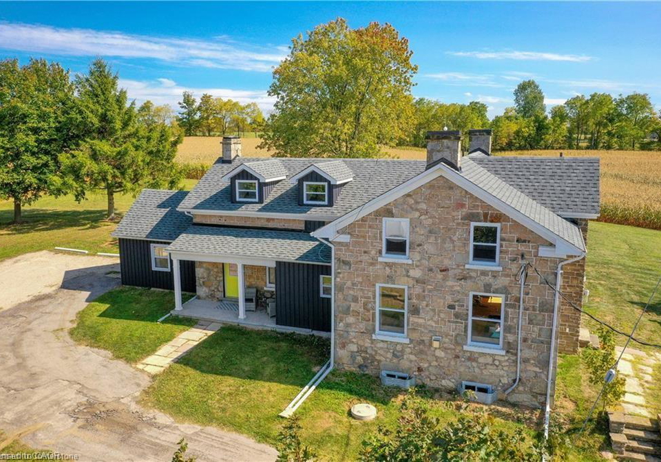 1748-centre-road-flamborough-ontario-40803909