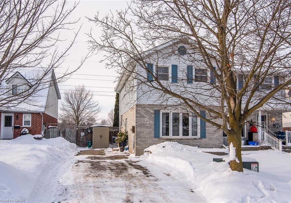 34-sacha-road-cambridge-ontario-40803936