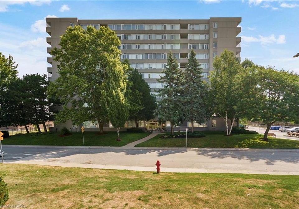 30-harrisford-street-hamilton-ontario-40803969