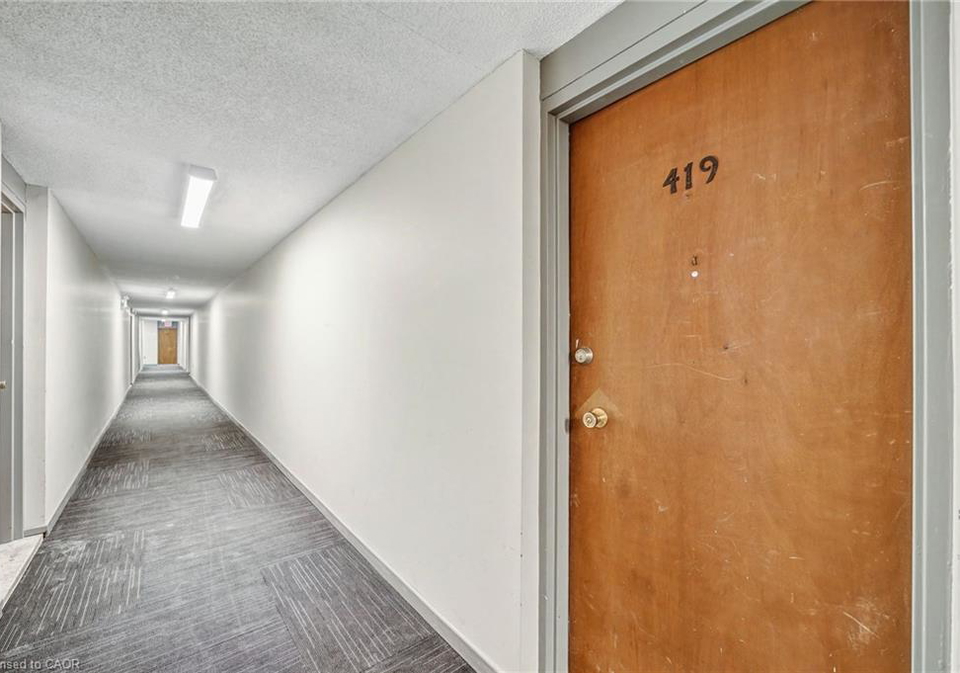 41-sutherland-street-w-caledonia-ontario-40803994