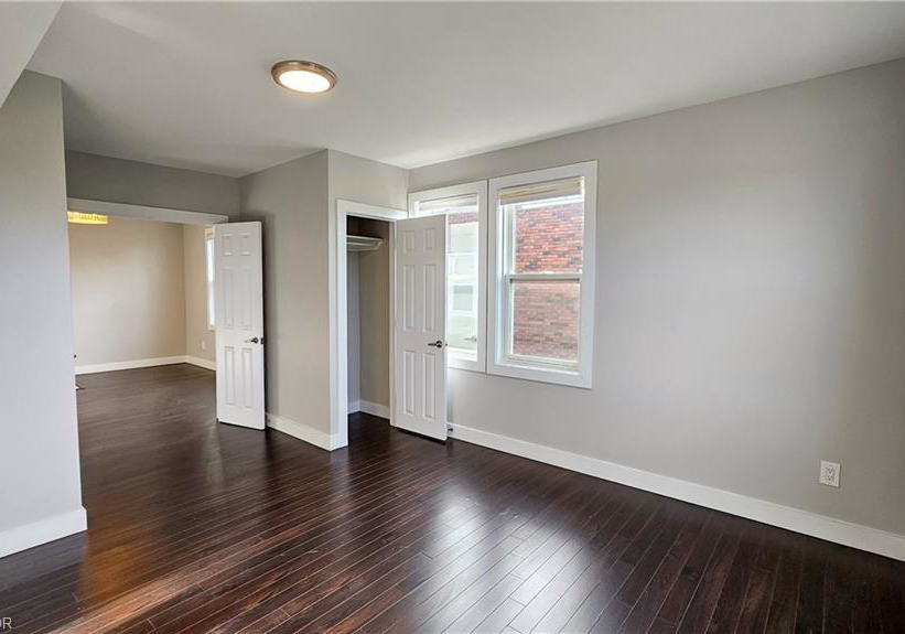 1544-king-street-e-hamilton-ontario-40804033
