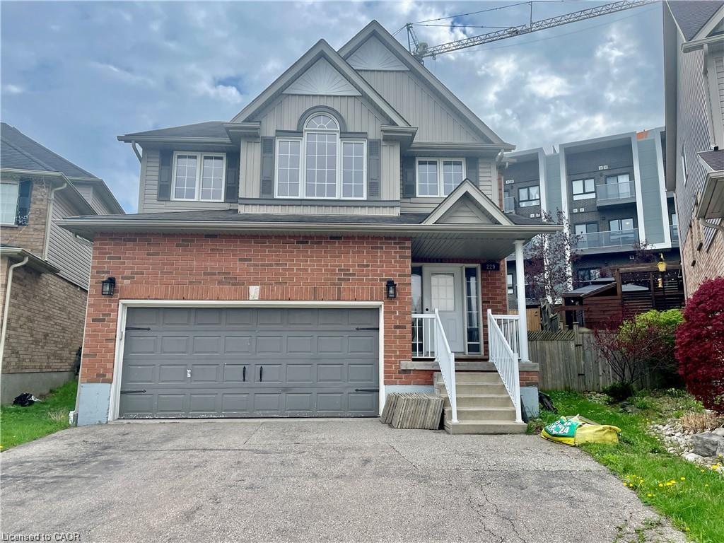 229-sunny-meadow-court-kitchener-ontario-40804086