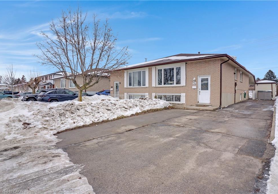 74-bakersfield-drive-cambridge-ontario-40804100