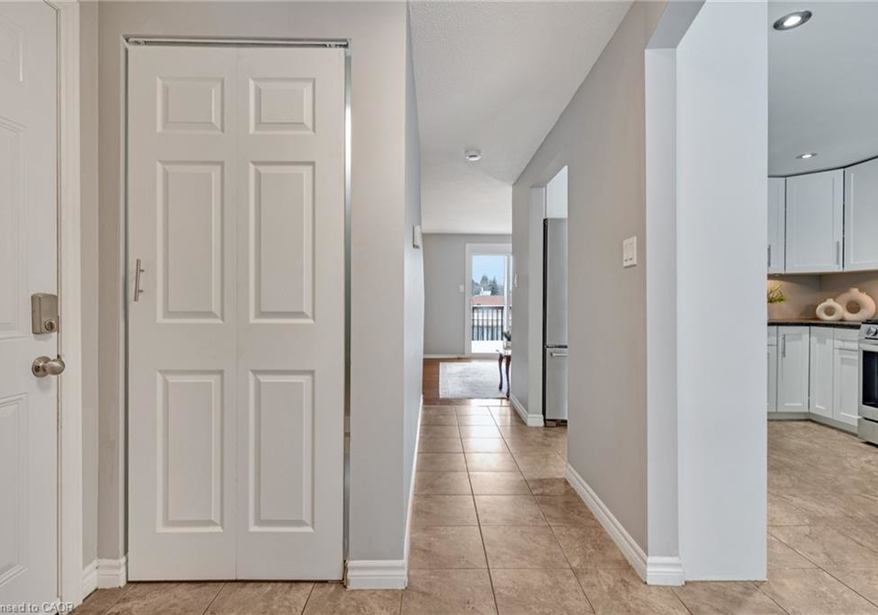 34-rosebank-crescent-kitchener-ontario-40804101