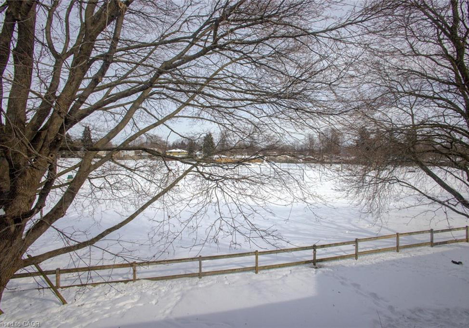65-glamis-road-cambridge-ontario-40804104
