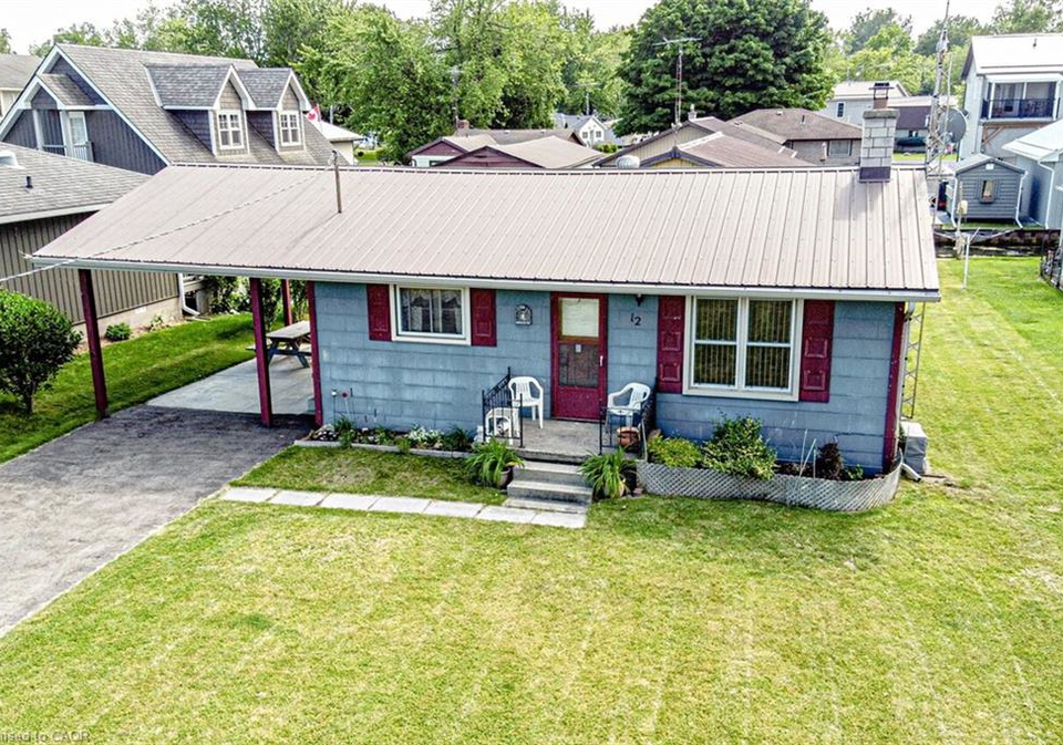 12-willow-avenue-long-point-ontario-40804173