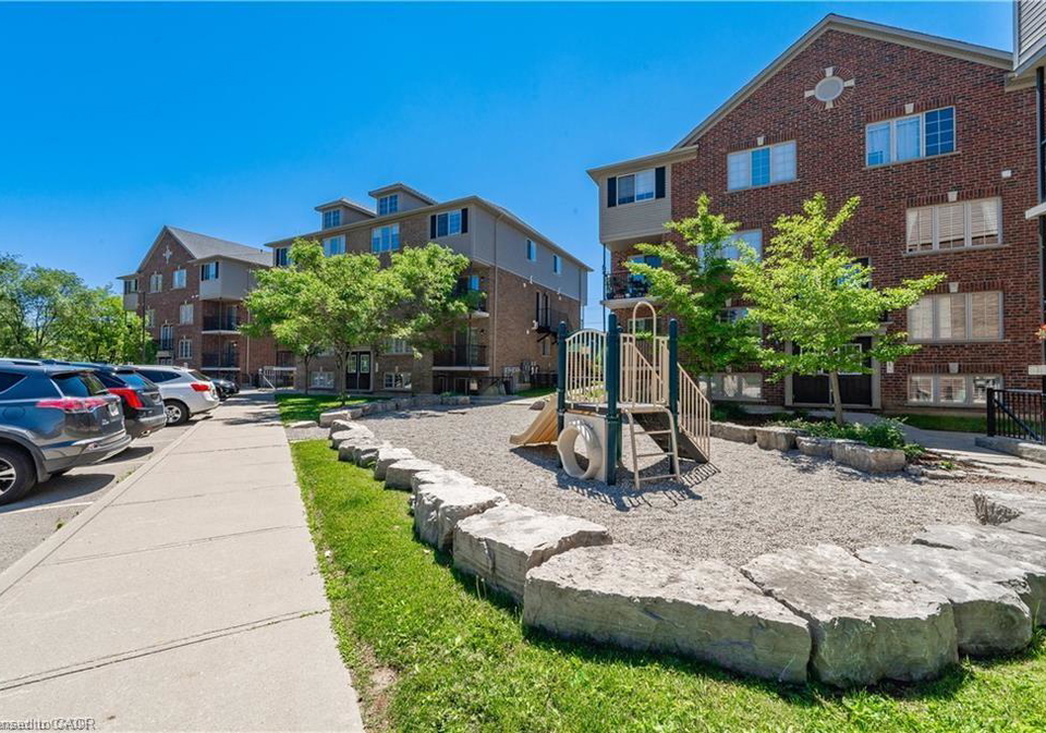950-highland-road-kitchener-ontario-40804203