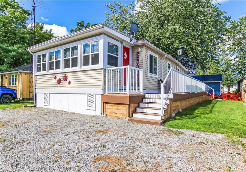 10-fourth-avenue-long-point-ontario-40804267
