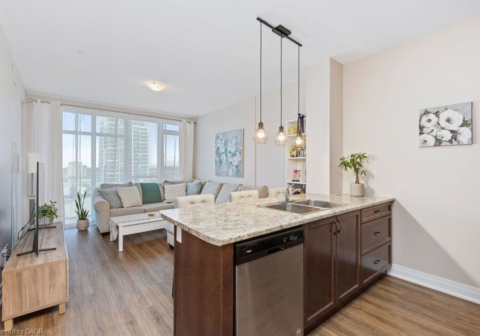 16-concord-place-grimsby-ontario-40804421