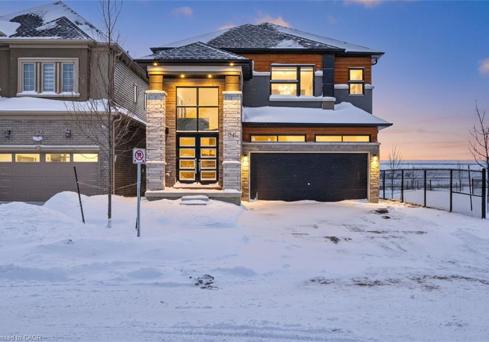 94-hitchman-street-paris-ontario-40804482