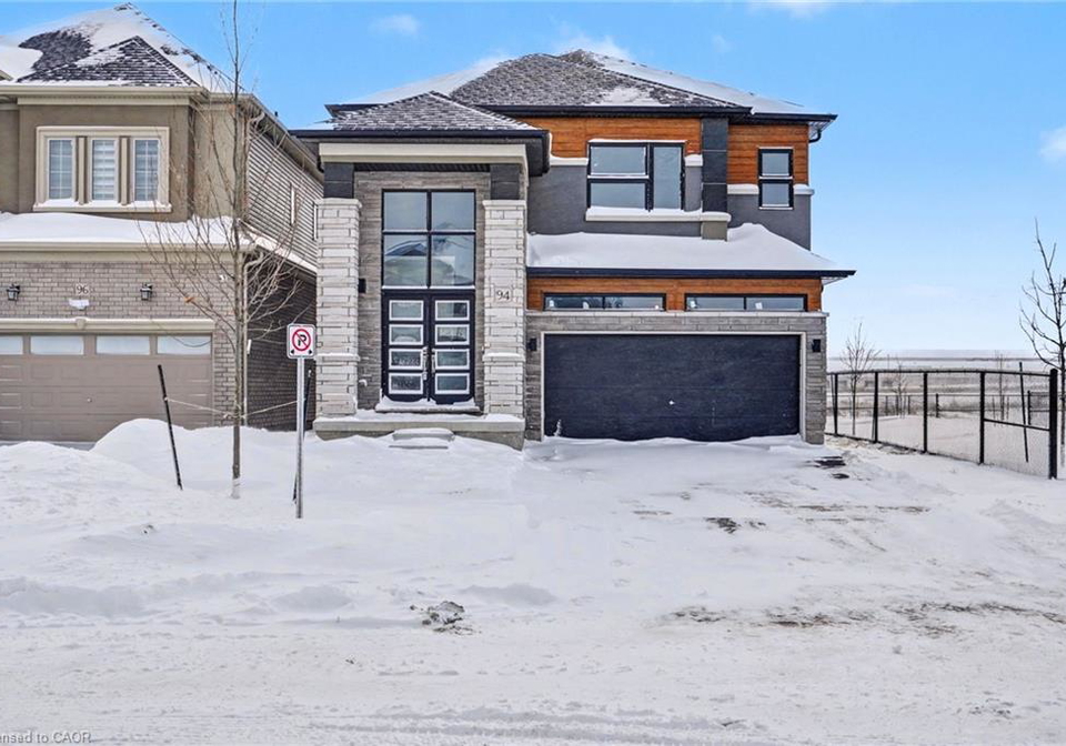 94-hitchman-street-paris-ontario-40804482