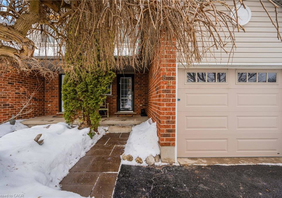 84-wood-grove-crescent-cambridge-ontario-40804541