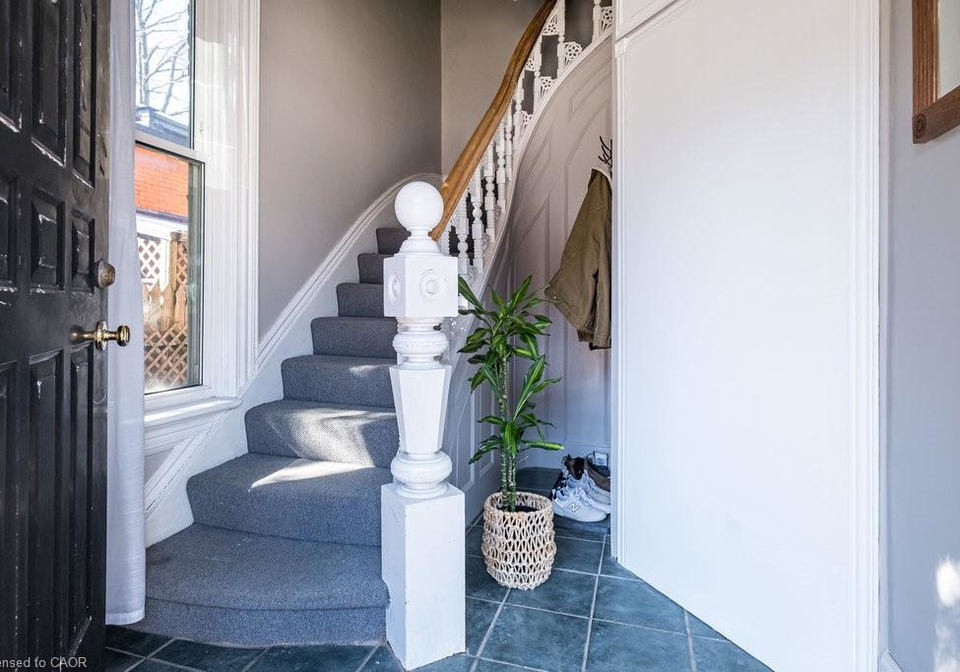 270-queen-street-s-hamilton-ontario-40804582