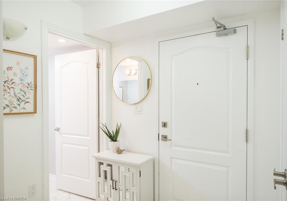 1440-main-street-e-milton-ontario-40804612