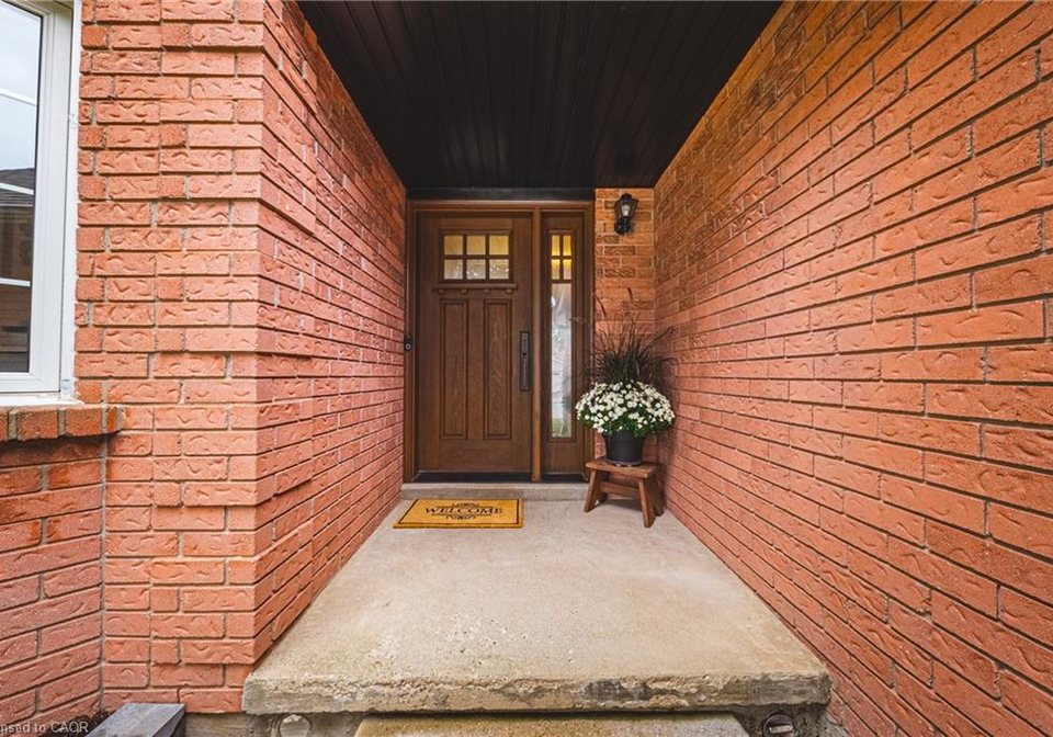 35-cowan-boulevard-cambridge-ontario-40804721