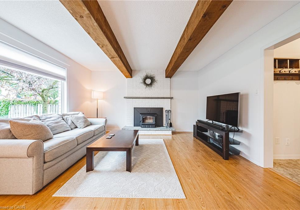 35-cowan-boulevard-cambridge-ontario-40804721