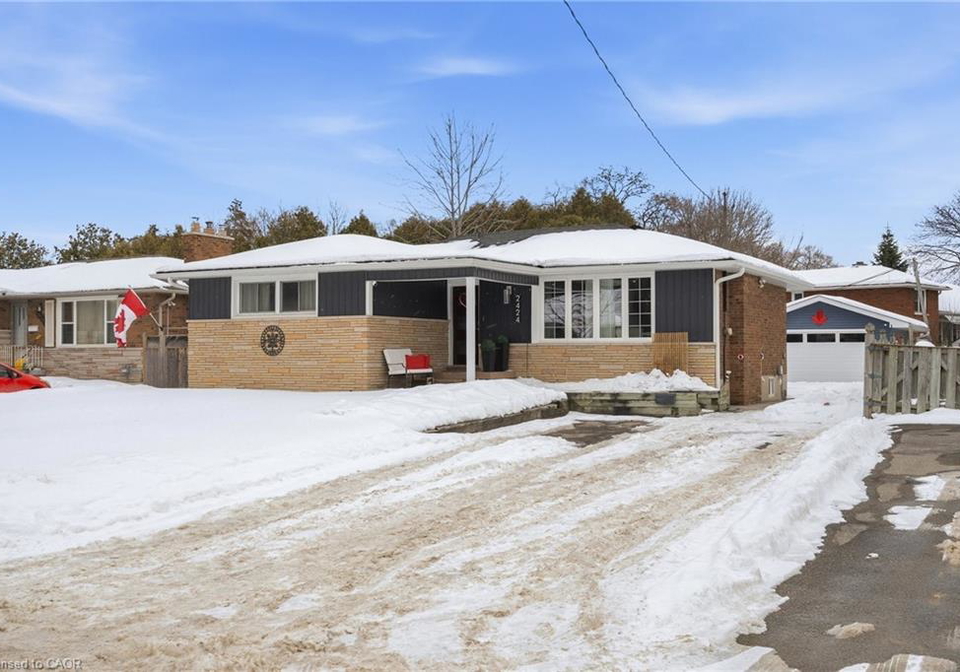 2424-eileen-drive-burlington-ontario-40804727