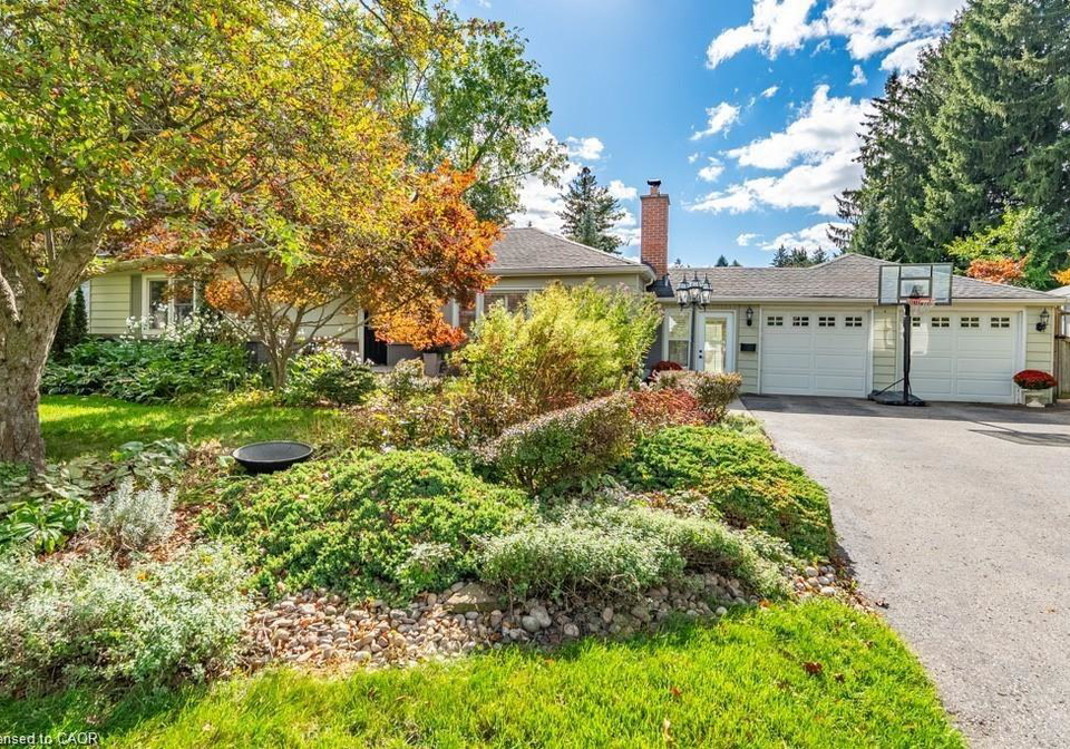 32-parker-avenue-ancaster-ontario-40804734