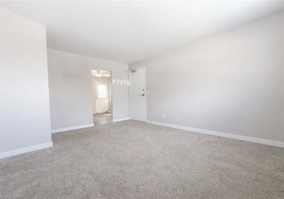 10-hungerford-road-cambridge-ontario-40804796