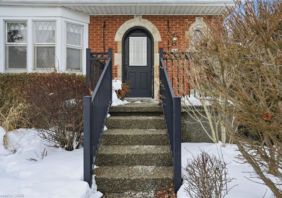 153-parkview-drive-hamilton-ontario-40804872