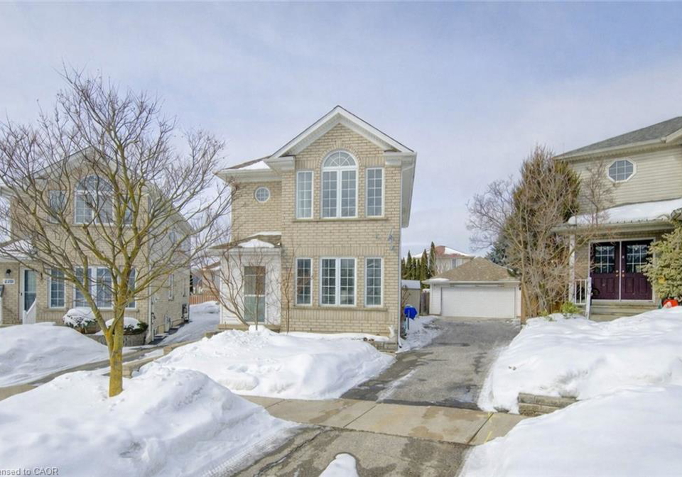 404-wake-robin-crescent-kitchener-ontario-40804886