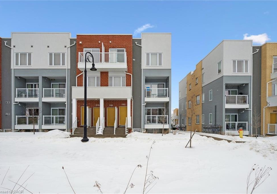 1582-fischer-hallman-road-kitchener-ontario-40804895