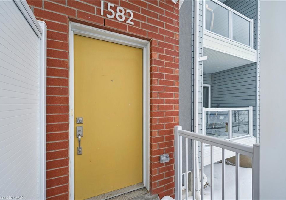 1582-fischer-hallman-road-kitchener-ontario-40804895