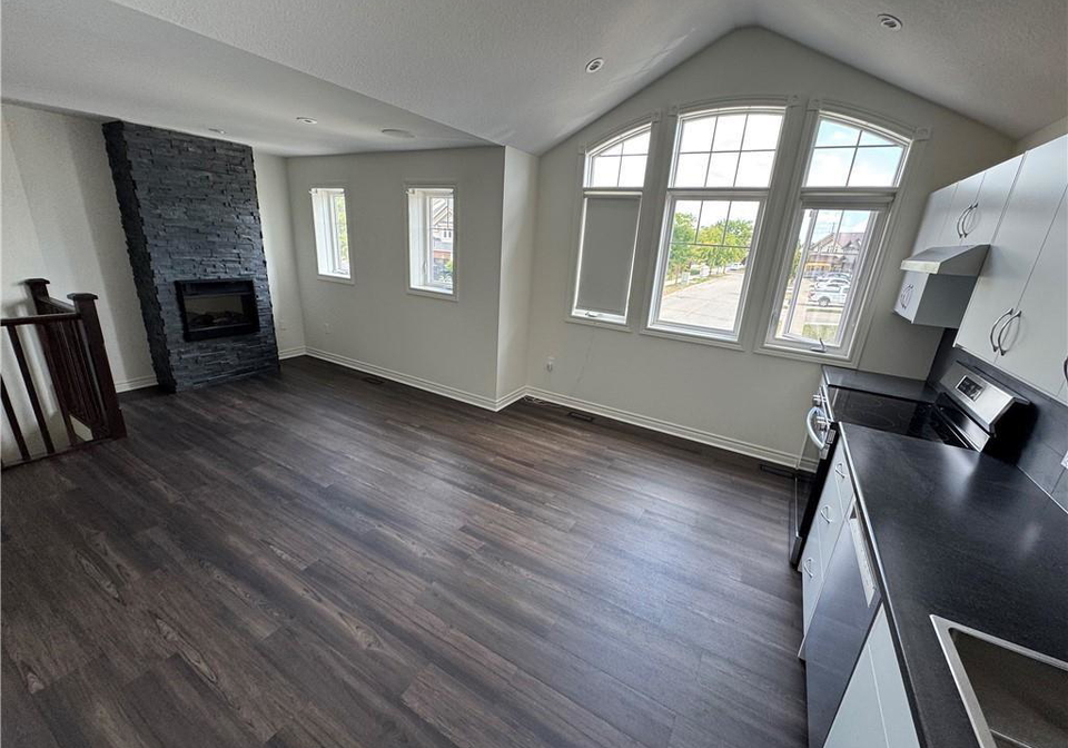 15-helena-feasby-street-kitchener-ontario-40805041
