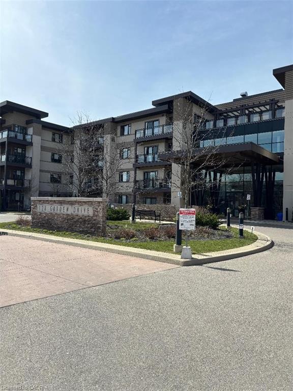 128-garden-drive-oakville-ontario-40805051