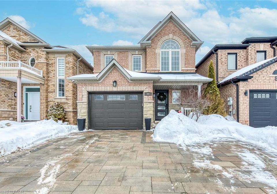 80-beaverbrook-crescent-maple-ontario-40805112