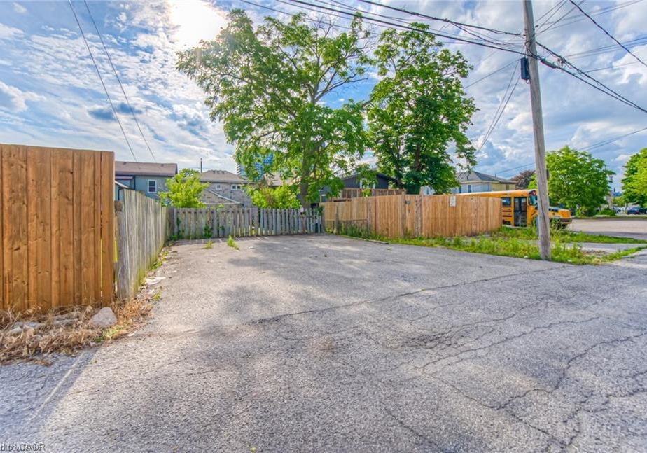93-water-street-s-cambridge-ontario-40805120