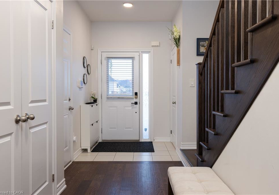 31-pinot-crescent-stoney-creek-ontario-40805140