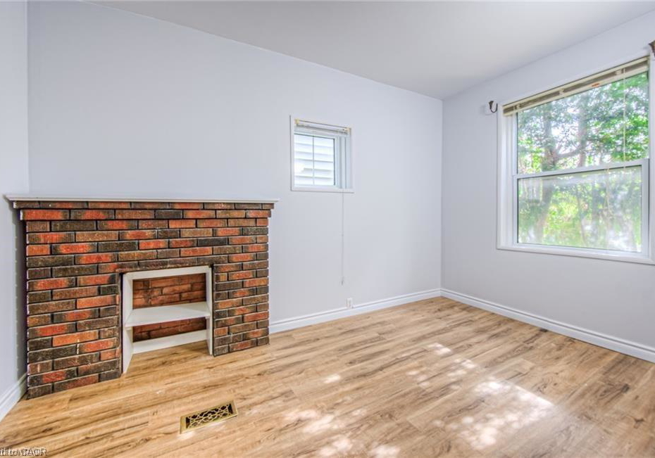93-water-street-s-cambridge-ontario-40805195