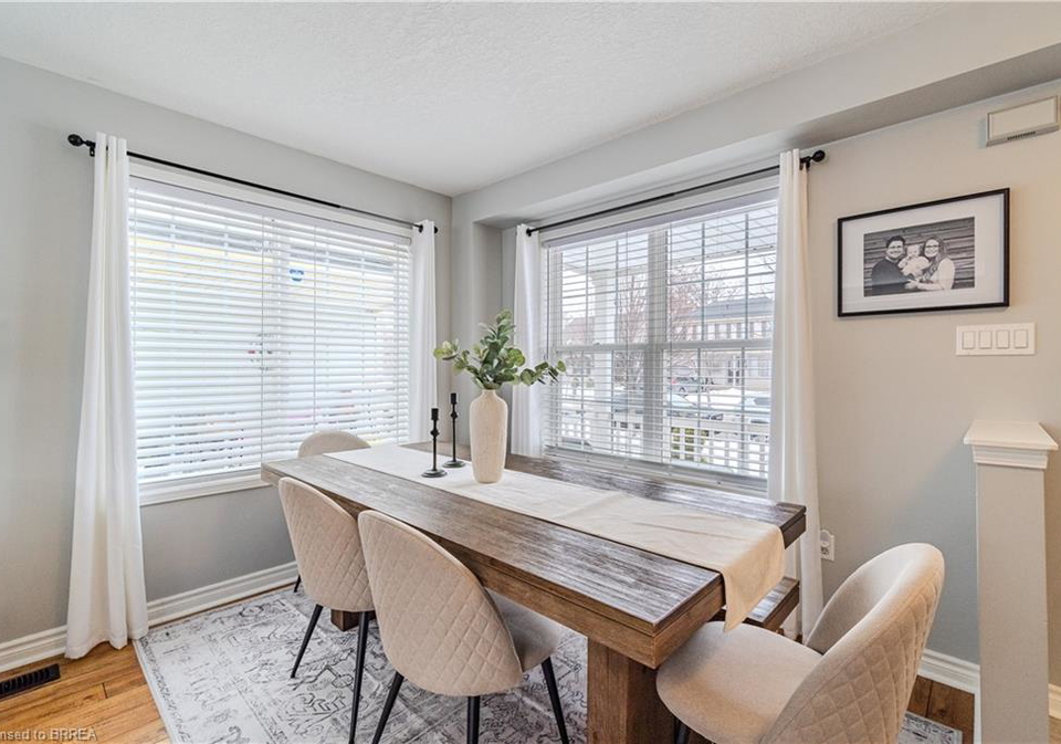 10-gaydon-way-brantford-ontario-40805236