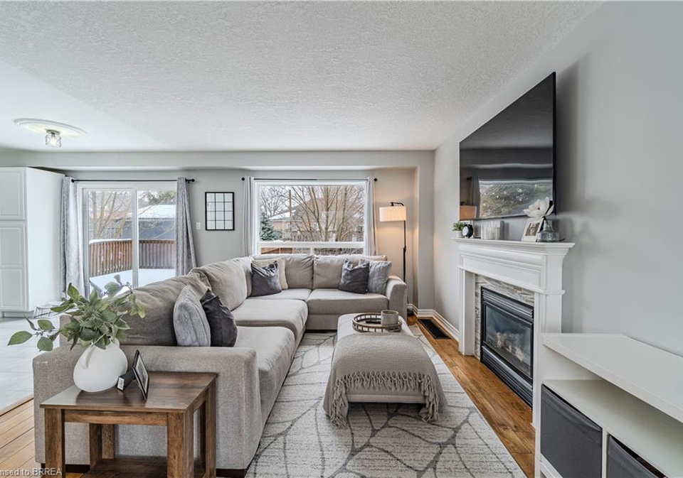 10-gaydon-way-brantford-ontario-40805236