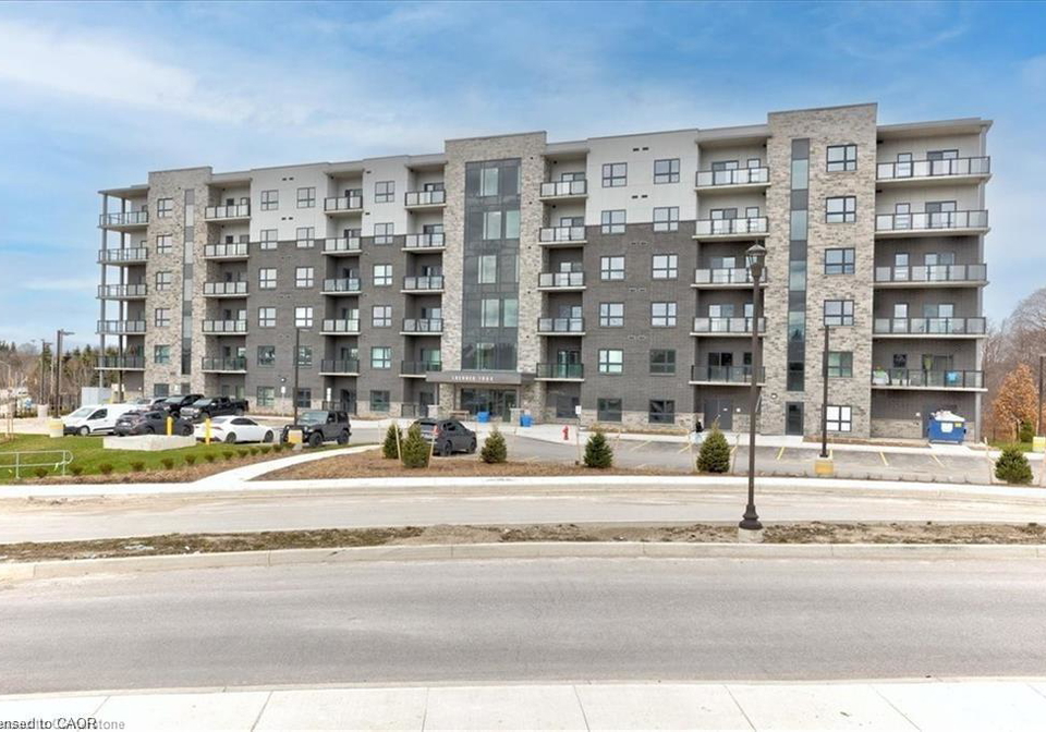 1100-lackner-place-kitchener-ontario-40805254